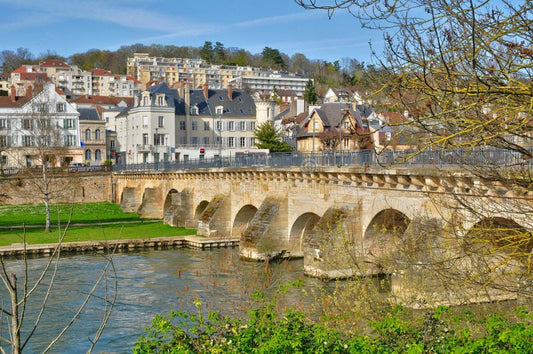 Why Stay in Meulan-en-Yvelines?